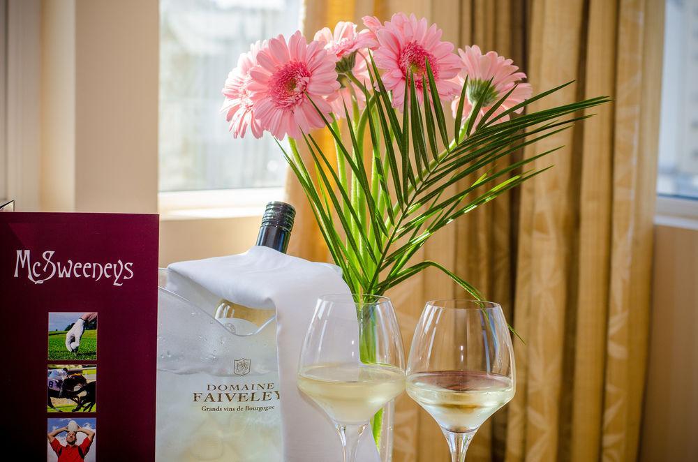 Mcsweeney Arms Hotel Killarney Luaran gambar