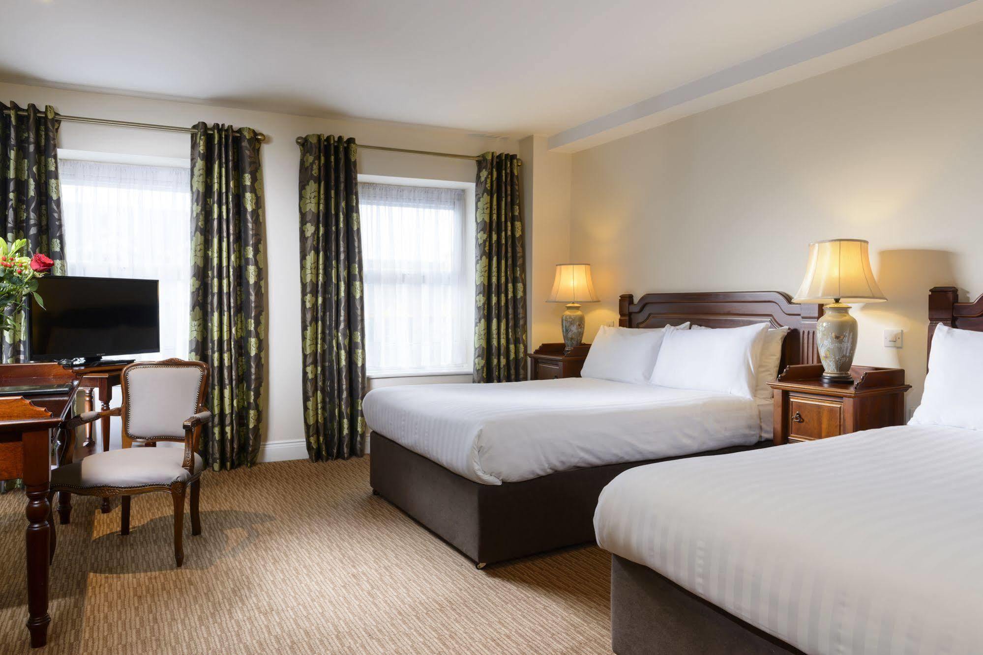 Mcsweeney Arms Hotel Killarney Luaran gambar